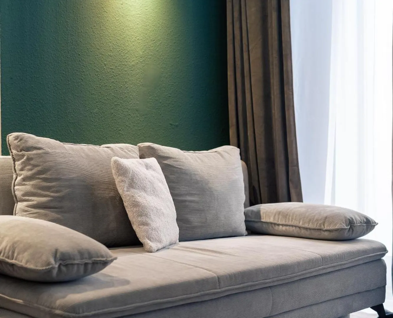 Modern Living Apartment - 3-Zimmer - Nuernberg Nord, Ruhige Seitenstrasse, Fusslaeufig Strassenbahn Tyskland